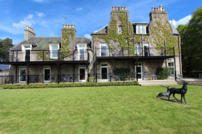 Отель Loch Kinord Hotel  Диннет